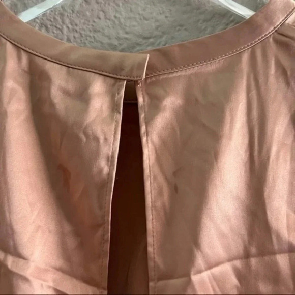 SKIMS Shine Satin Crop Top NWT Small B930 - Picture 5 of 7